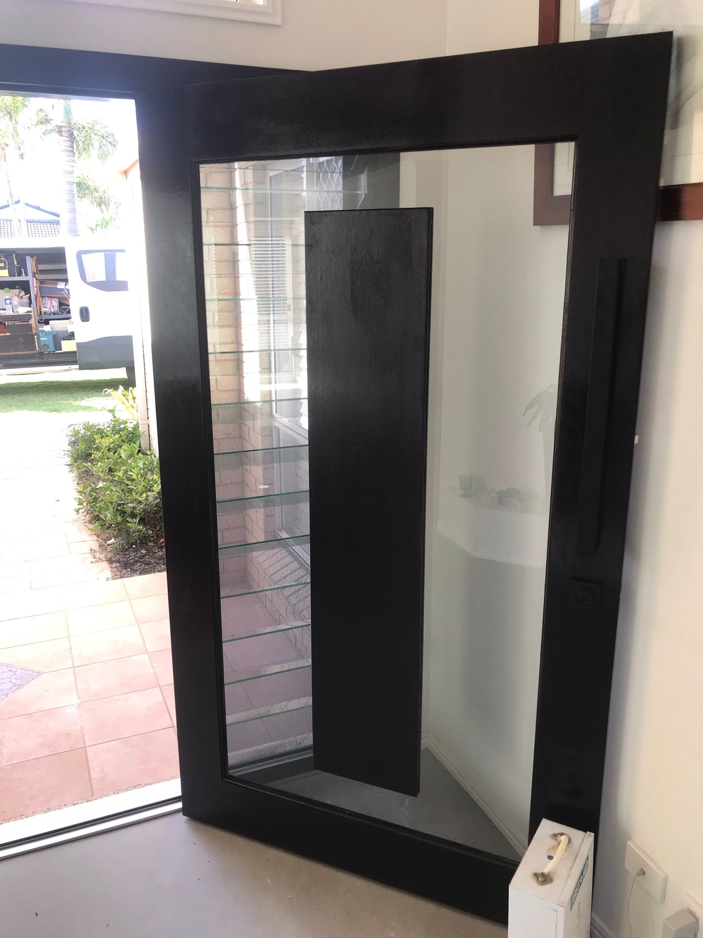GI Illusion door