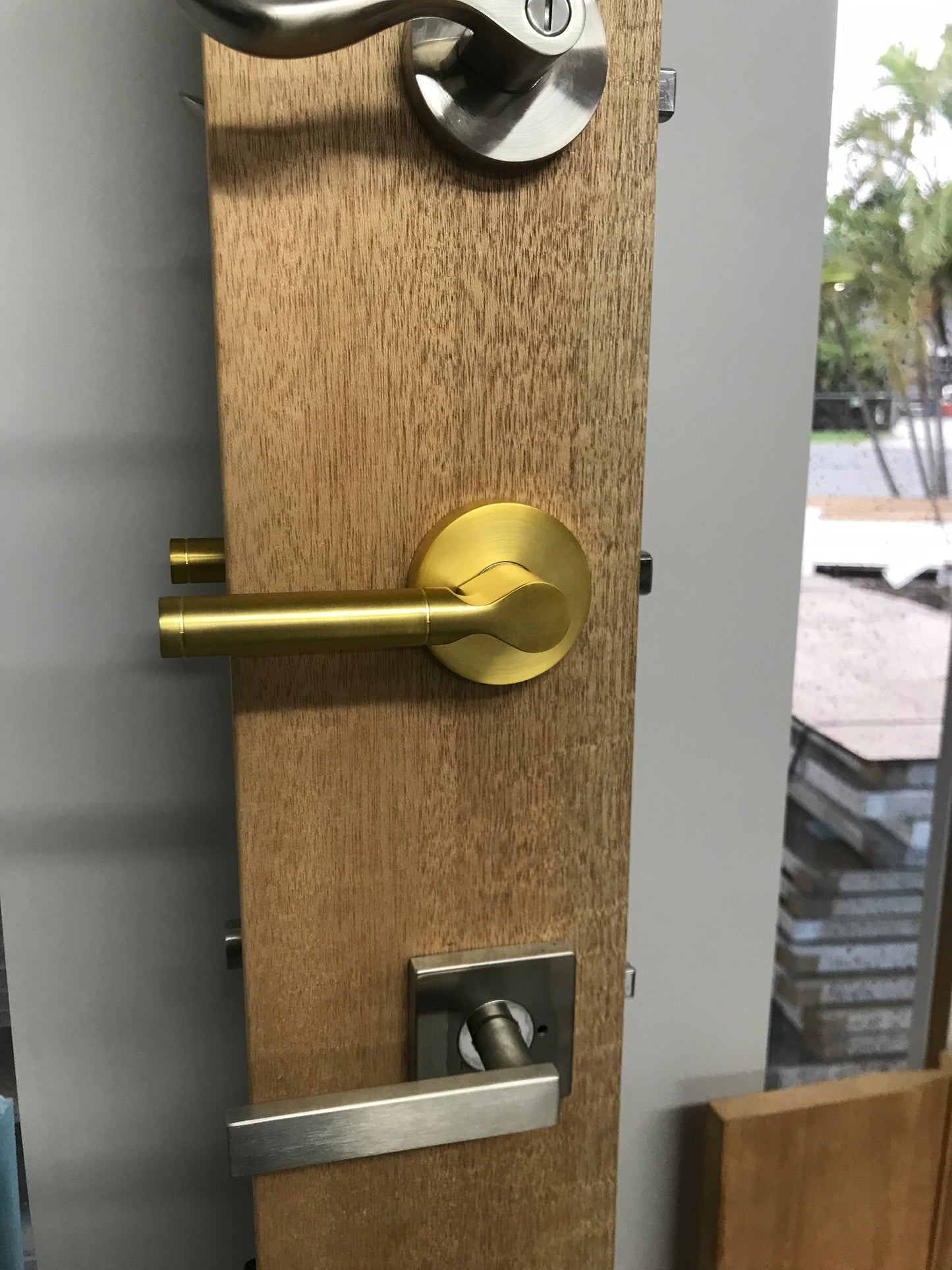 Crossbrook Series Handle || PRIVACY || Brushed Gold