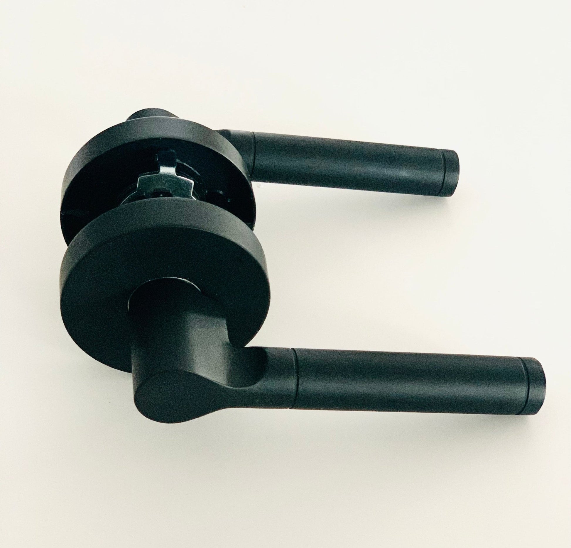 L3 - Montana Matte Black PASSAGE Lever - Just Doors NSW
